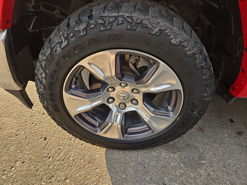 2020 Ram 1500 Laramie photo 31