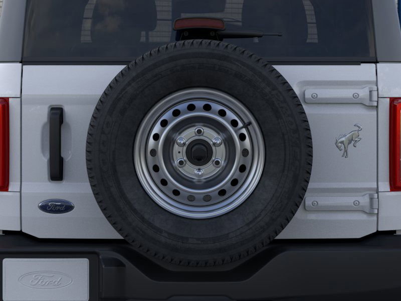 2025 Ford Bronco Base photo 23