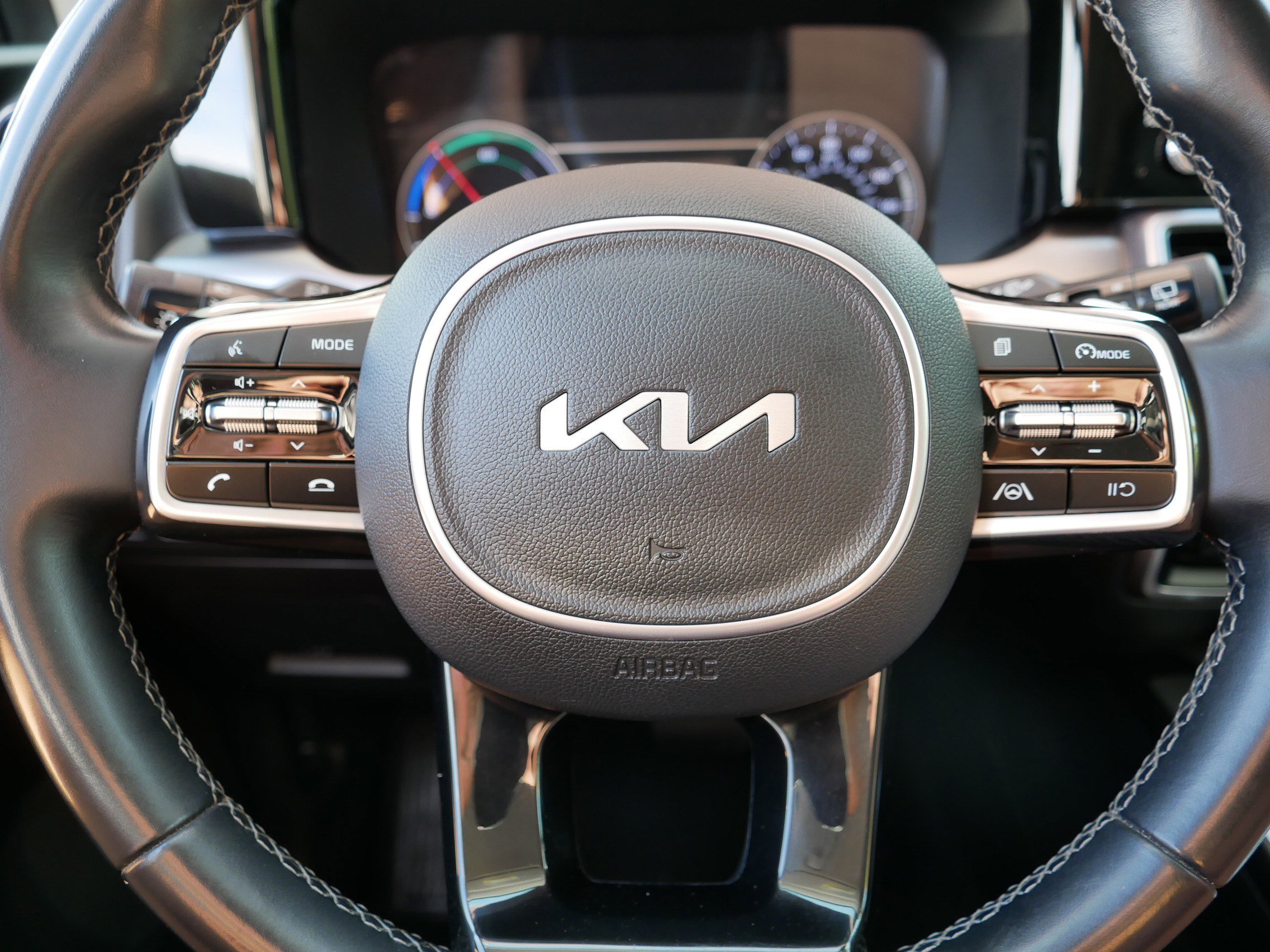 2022 Kia Sorento Hybrid S photo 19