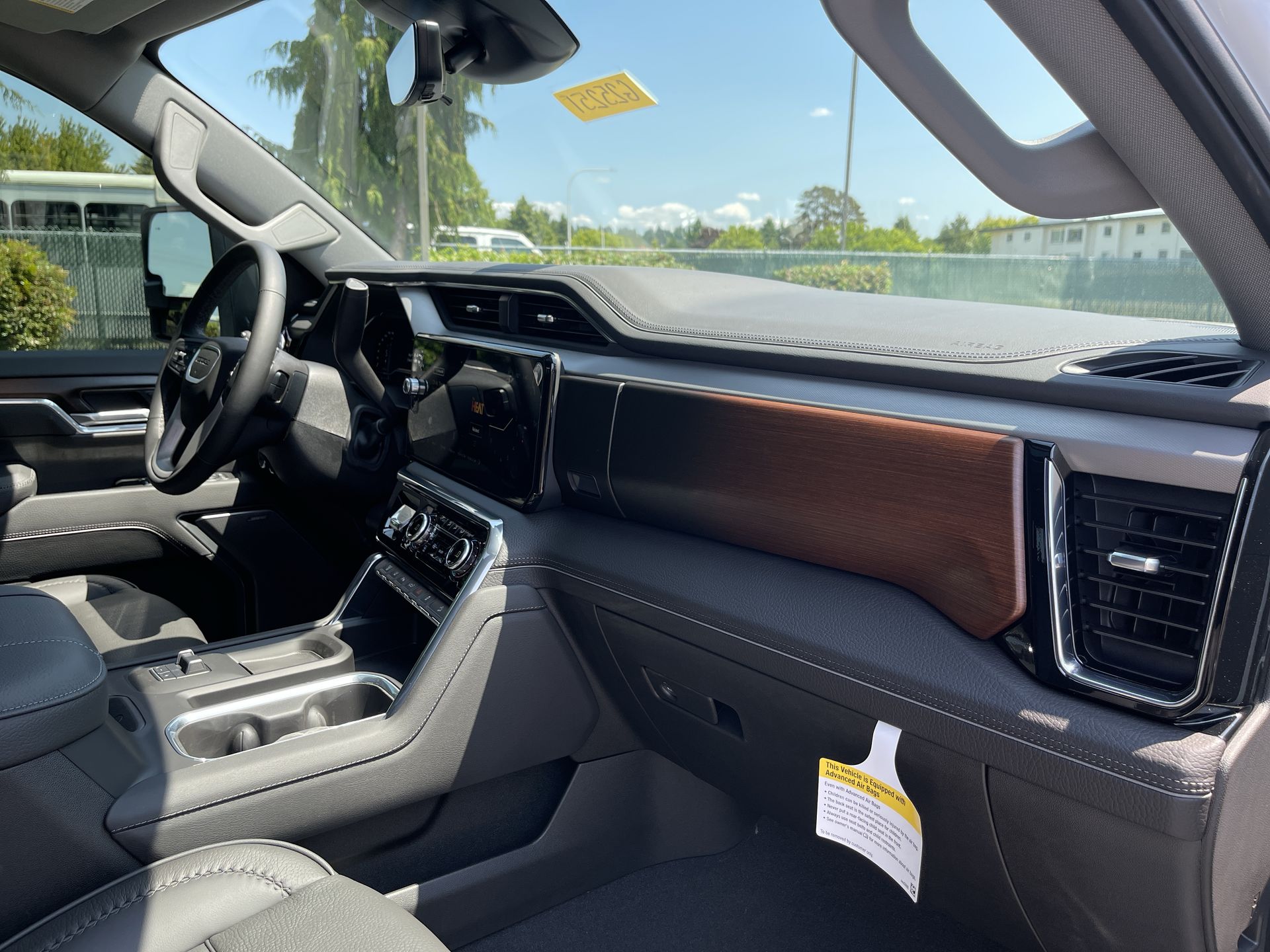 2025 Gmc Sierra 3500 HD Denali photo 2