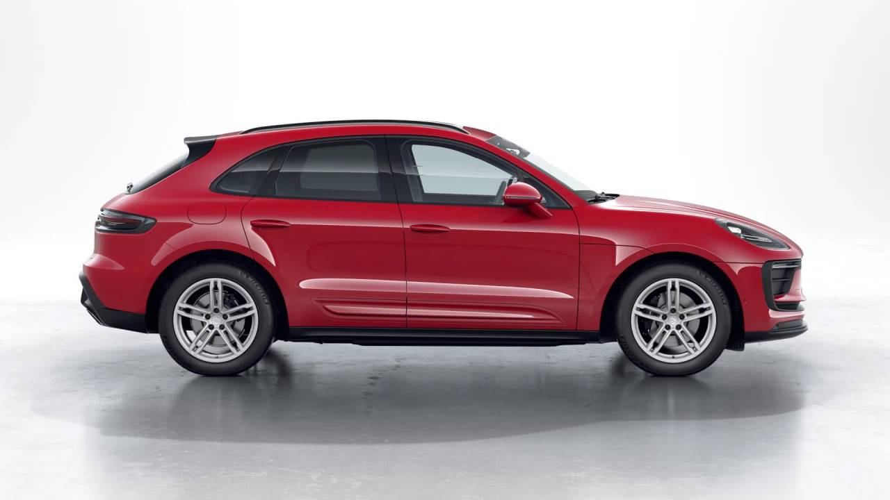 2026 Porsche Macan T photo 7