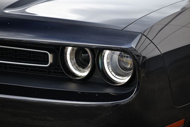 2021 Dodge Challenger SXT photo 13