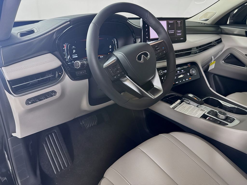 2026 Infiniti QX60 Luxe photo 9