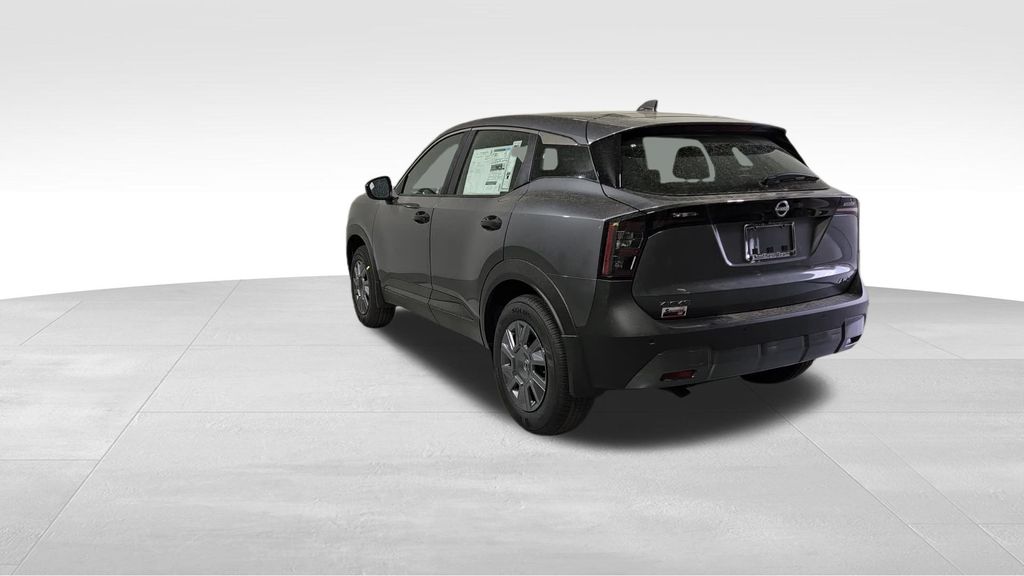 2025 Nissan Kicks S photo 3