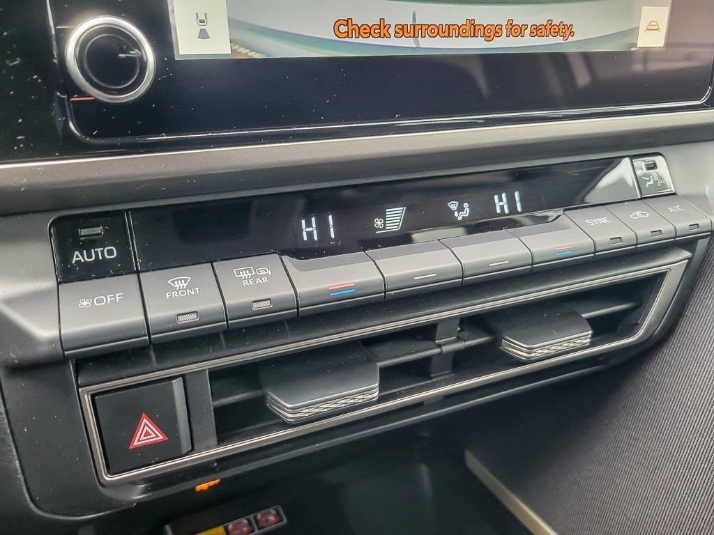 2025 TOYOTA CAMRY - Image 14