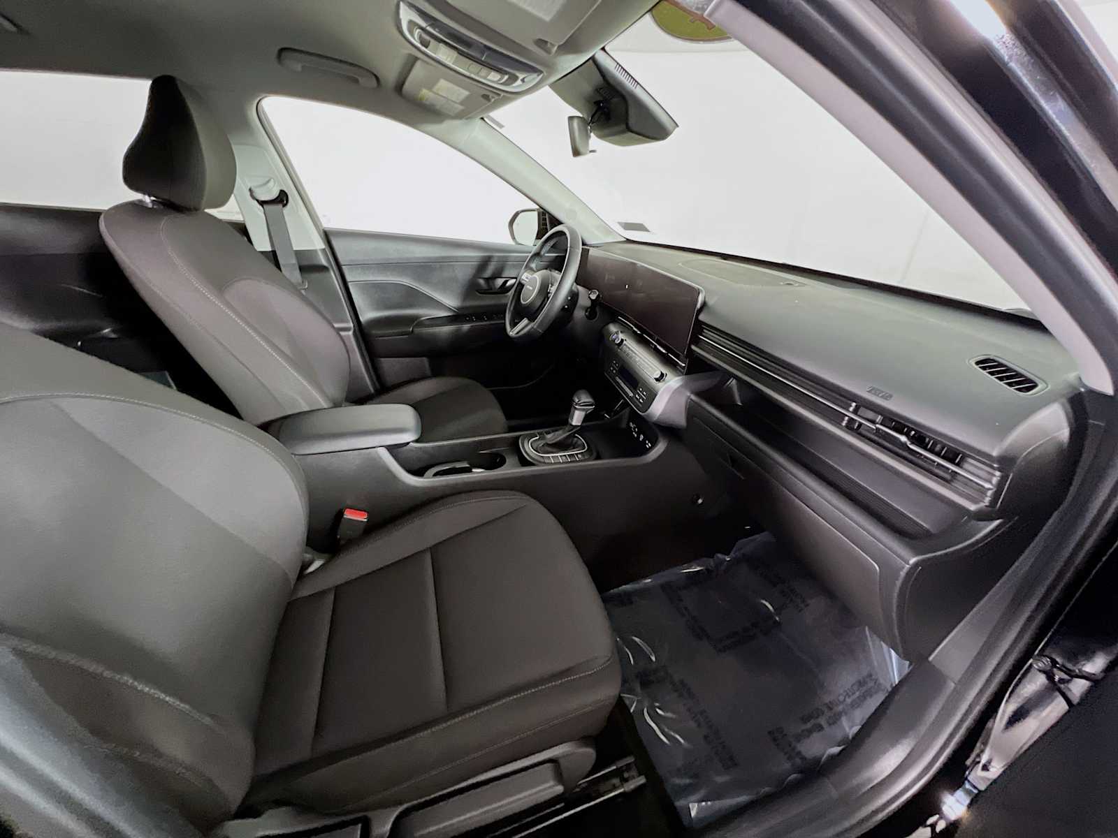 2024 Hyundai Kona SEL photo 24