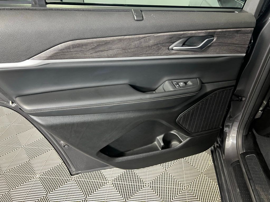 2024 Jeep Grand Cherokee Limited photo 23