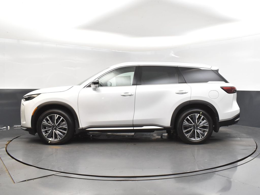 2026 Infiniti QX60 Luxe photo 2