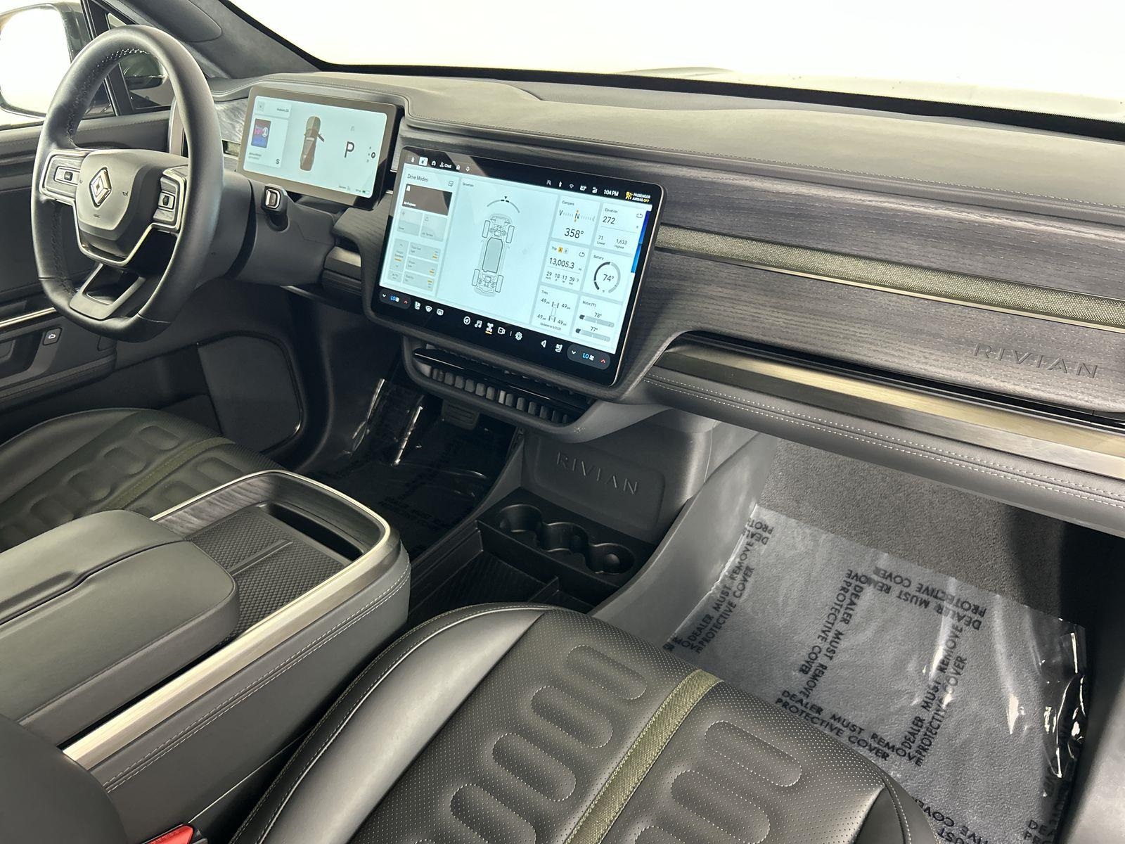 2025 Rivian R1S Adventure photo 34