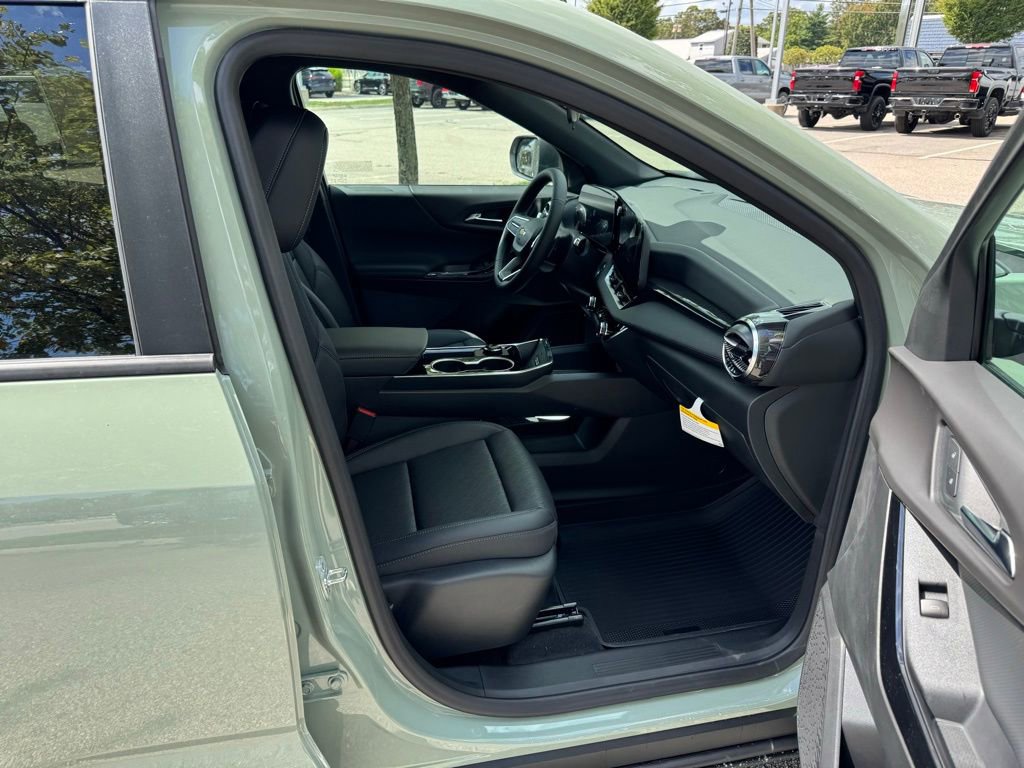 2026 Chevrolet Equinox LT photo 22