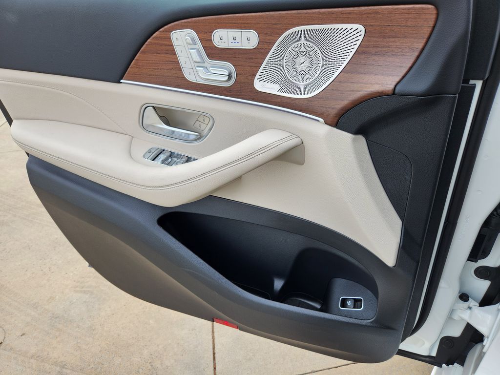 2026 Mercedes Benz GLE 450 4MATIC photo 11
