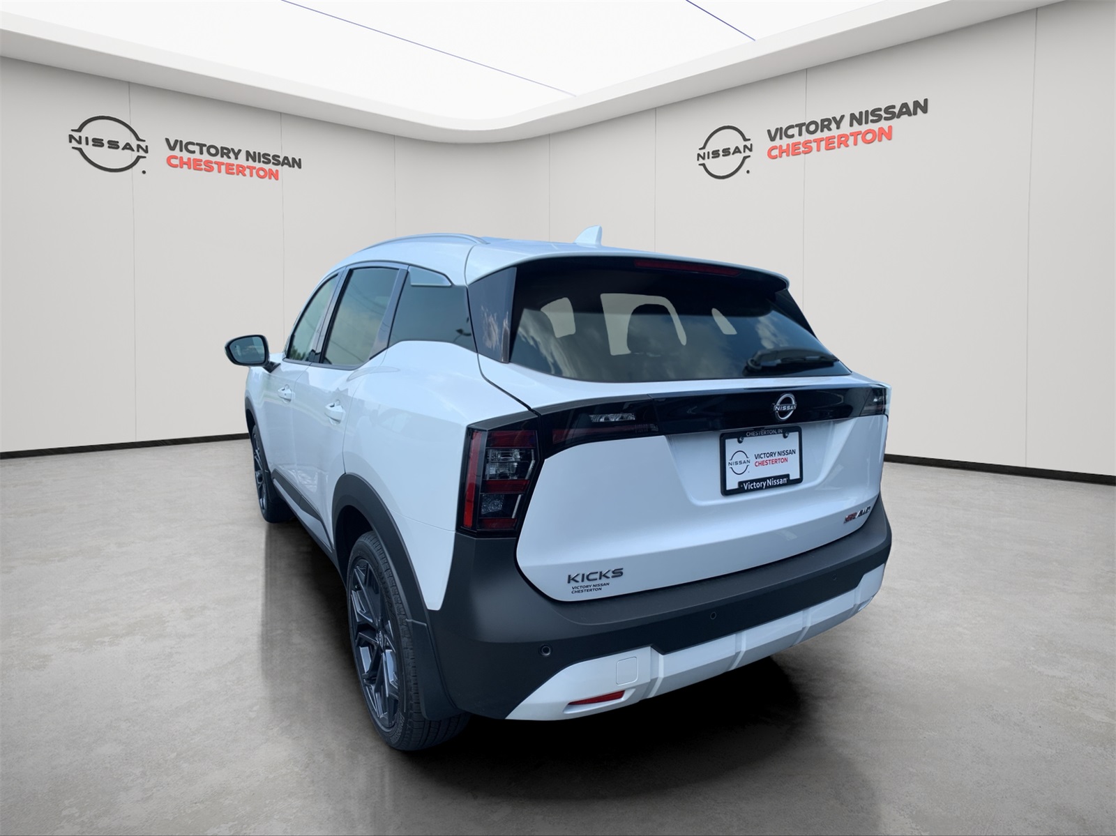 2025 Nissan Kicks SR photo 3