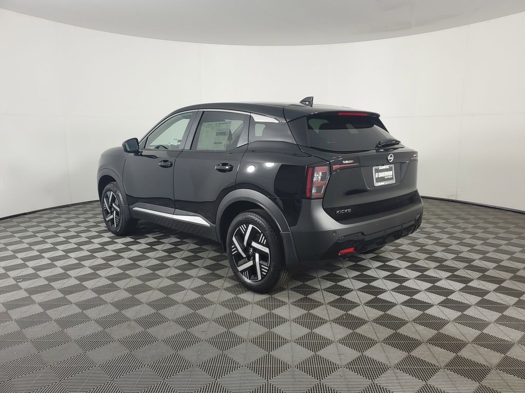 2025 Nissan Kicks SV photo 4