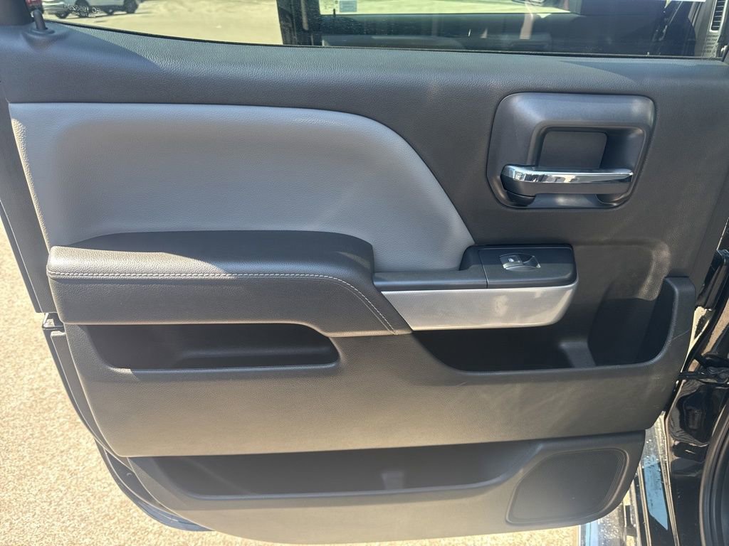 2018 Chevrolet Silverado 1500 LT photo 16