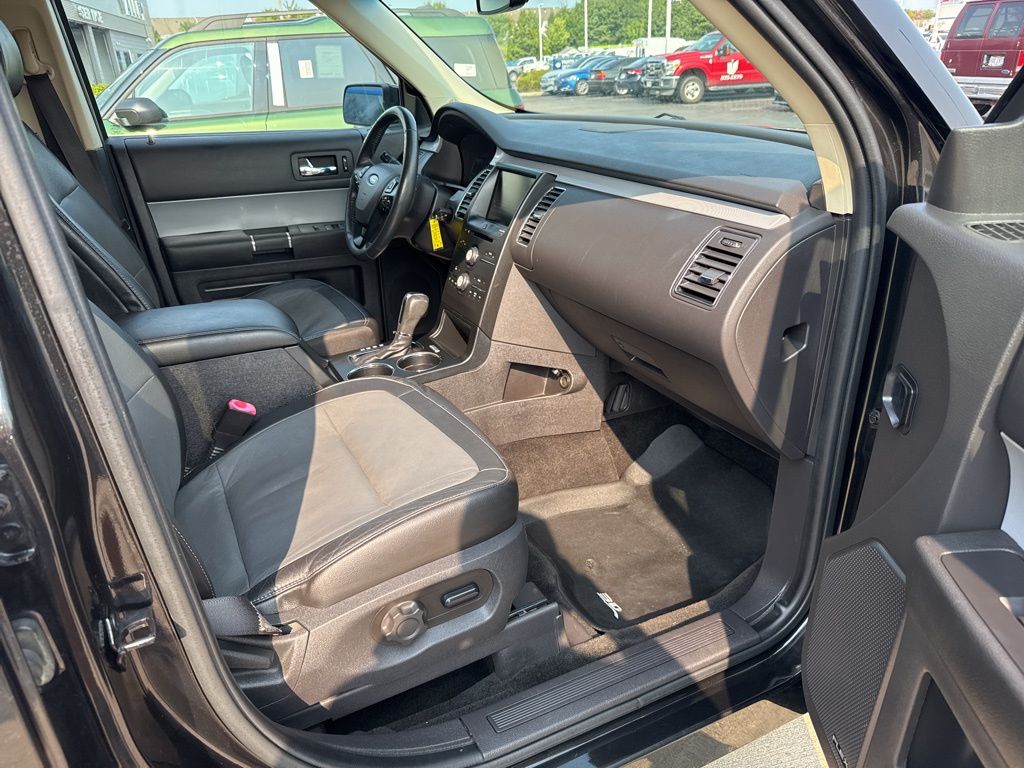 2014 Ford Flex SEL photo 25