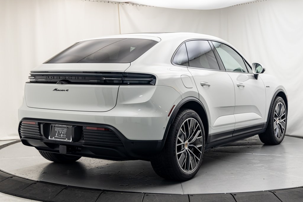 2024 Porsche Macan Electric 4 photo 7