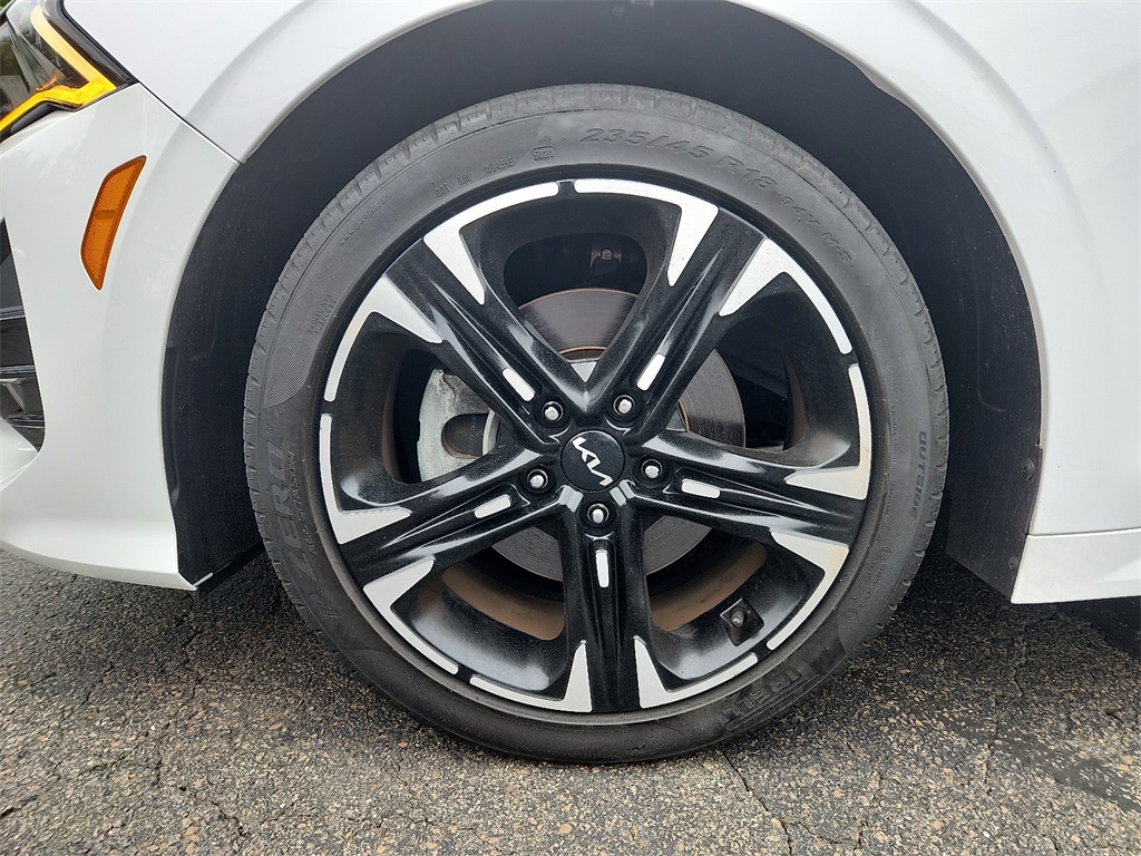 2023 Kia K5 GT-Line photo 8