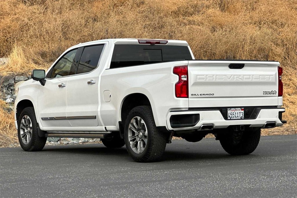 2023 Chevrolet Silverado 1500 High Country photo 6