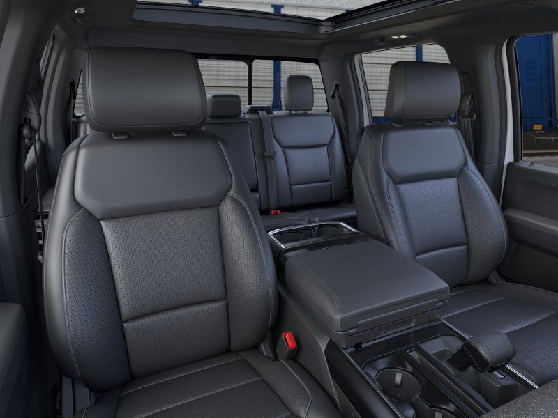 2025 Ford F-150 Lariat photo 8