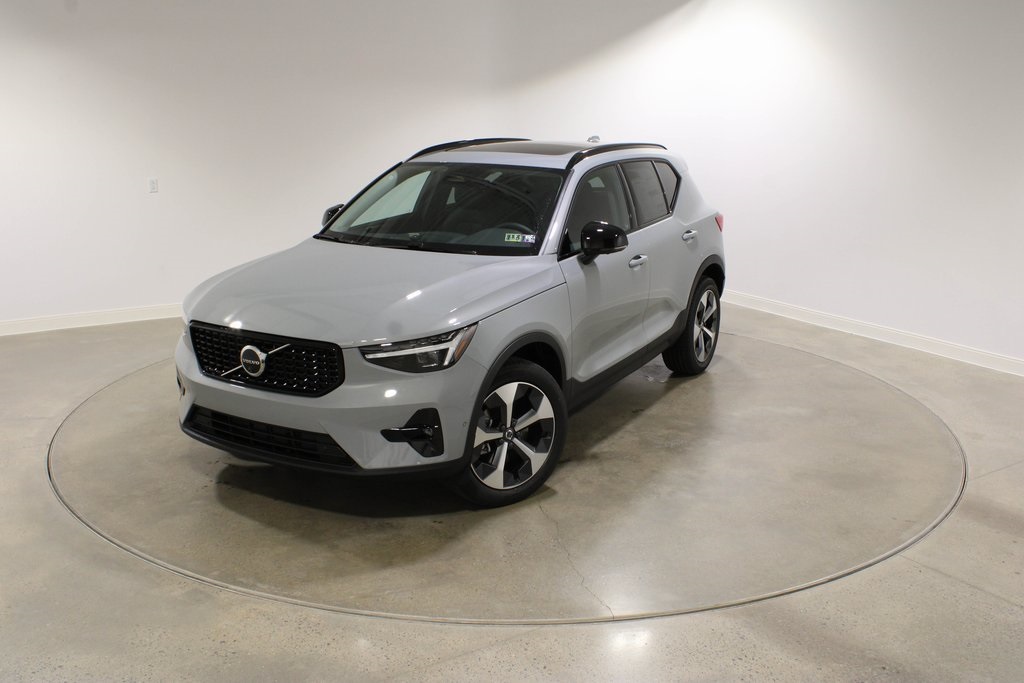 2026 Volvo XC40 Plus's photo