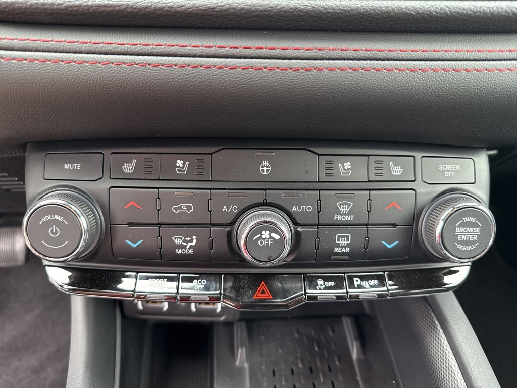 2025 Dodge Durango R/T Plus photo 21