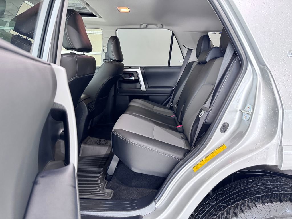 2024 Toyota 4Runner SR5 Premium photo 7