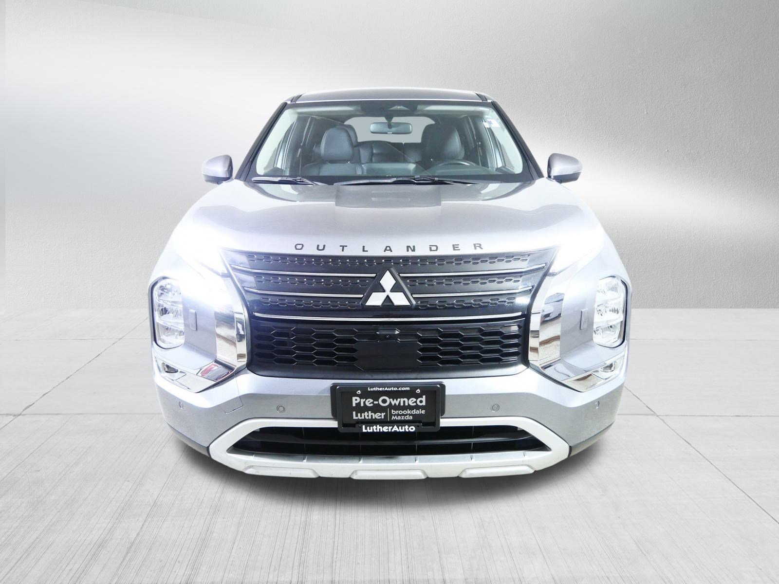 Used 2022 Mitsubishi Outlander SE with VIN JA4J4UA89NZ026307 for sale in Brooklyn Center, Minnesota