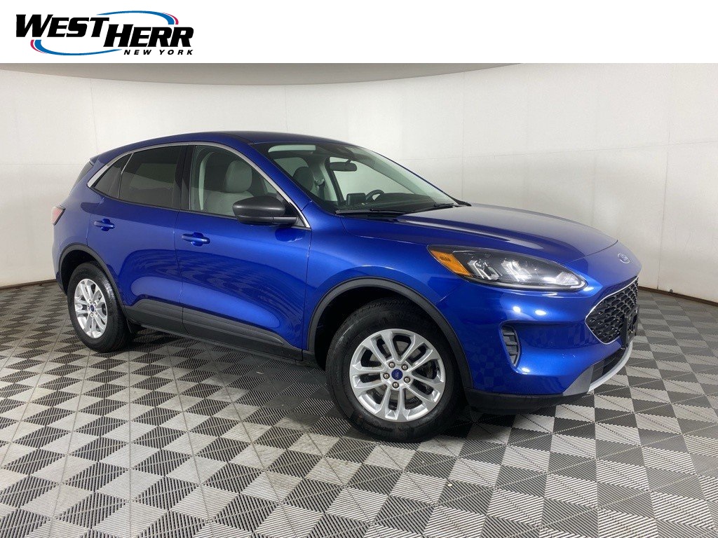 2022 Ford Escape SE's photo