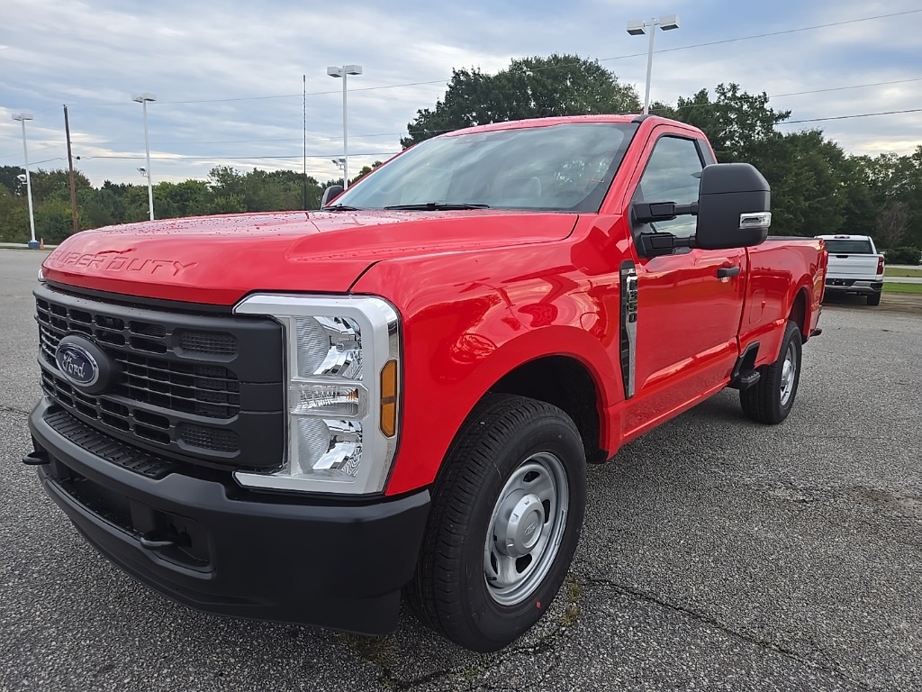 2026 Ford F-350 Super Duty XL's photo