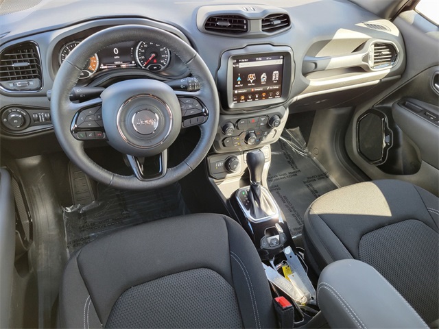 2022 Jeep Renegade Altitude photo 29