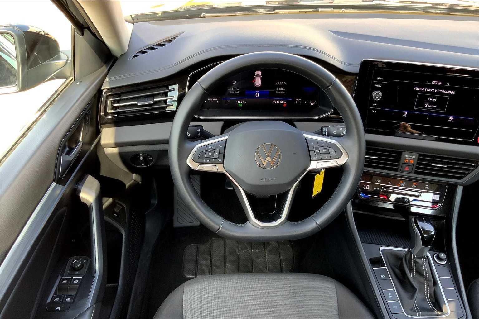 2025 Volkswagen Jetta S photo 5