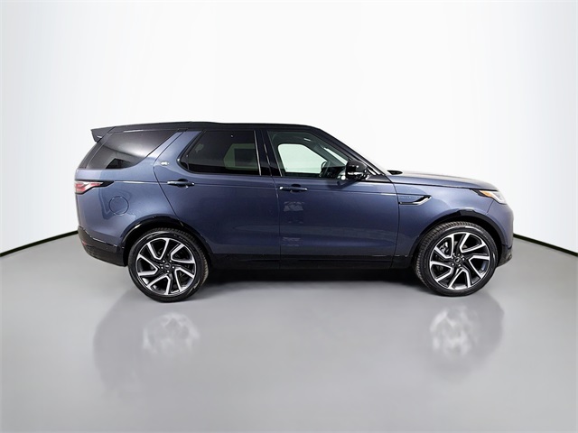 2025 Land Rover Discovery SE photo 4