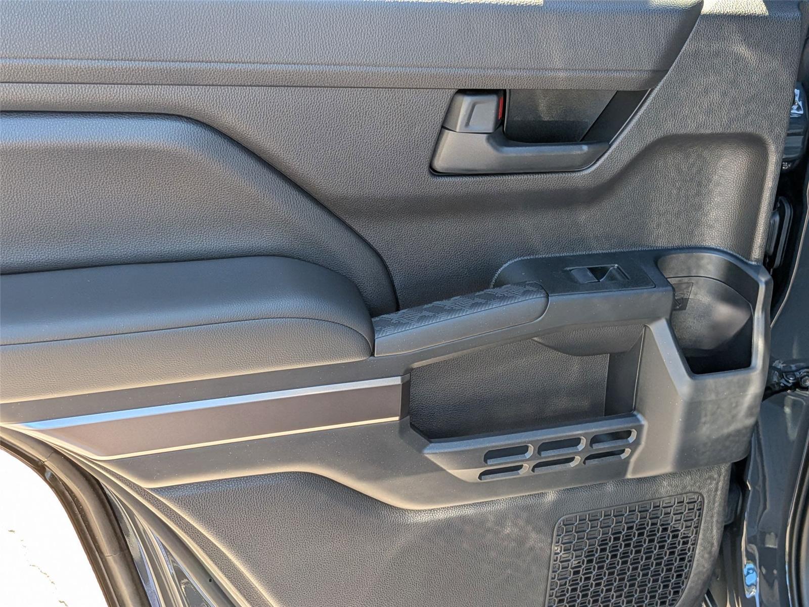 2025 Toyota 4Runner SR5 photo 23