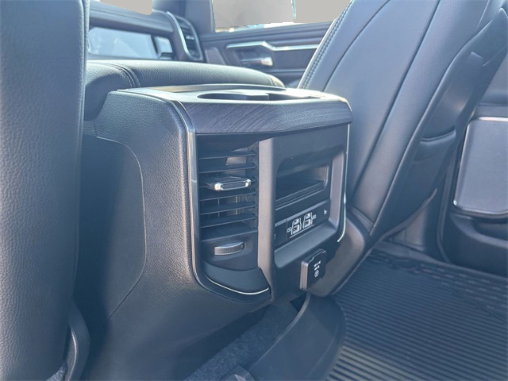2026 Ram 1500 Laramie photo 23