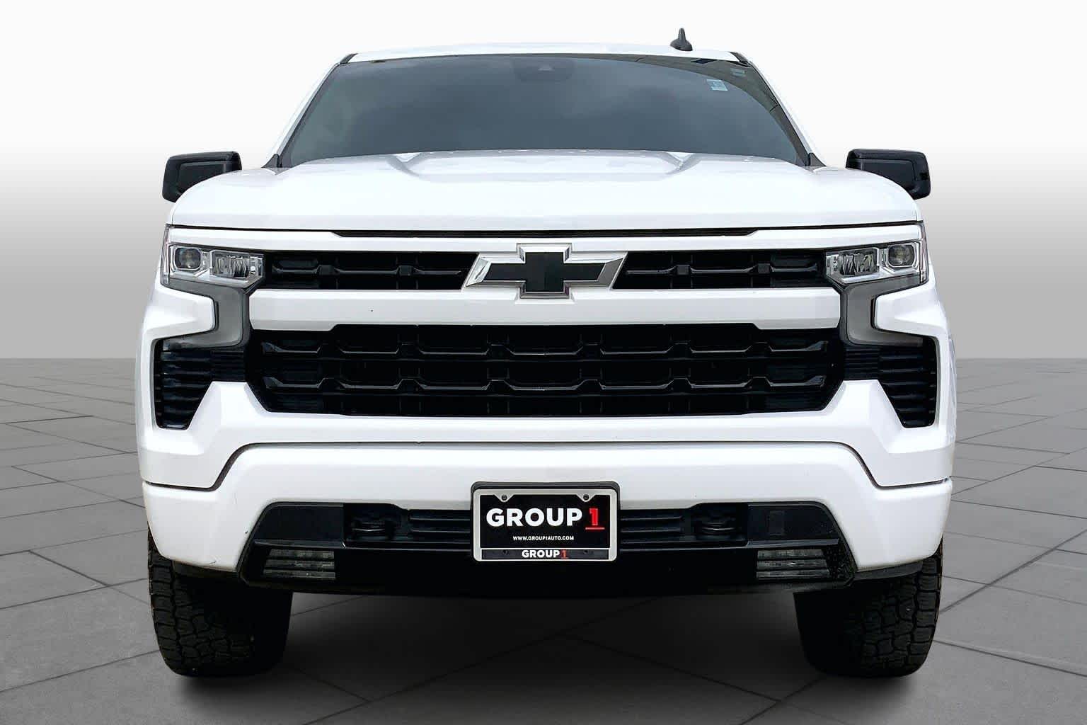 2024 Chevrolet Silverado 1500 RST photo 3