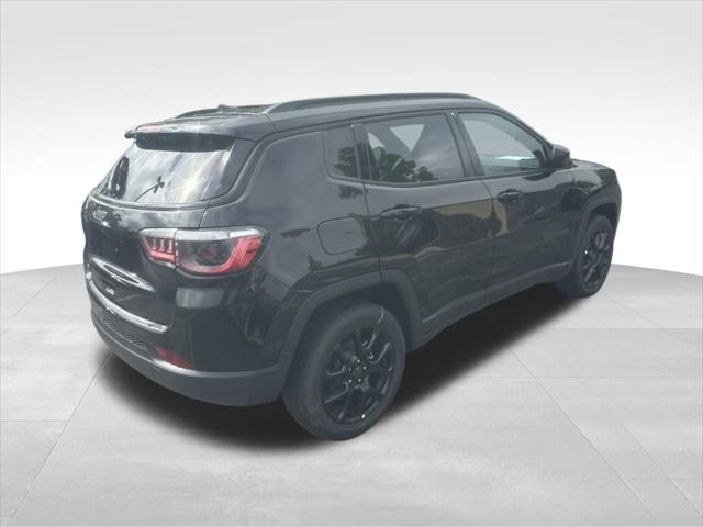 2026 Jeep Compass Latitude photo 11
