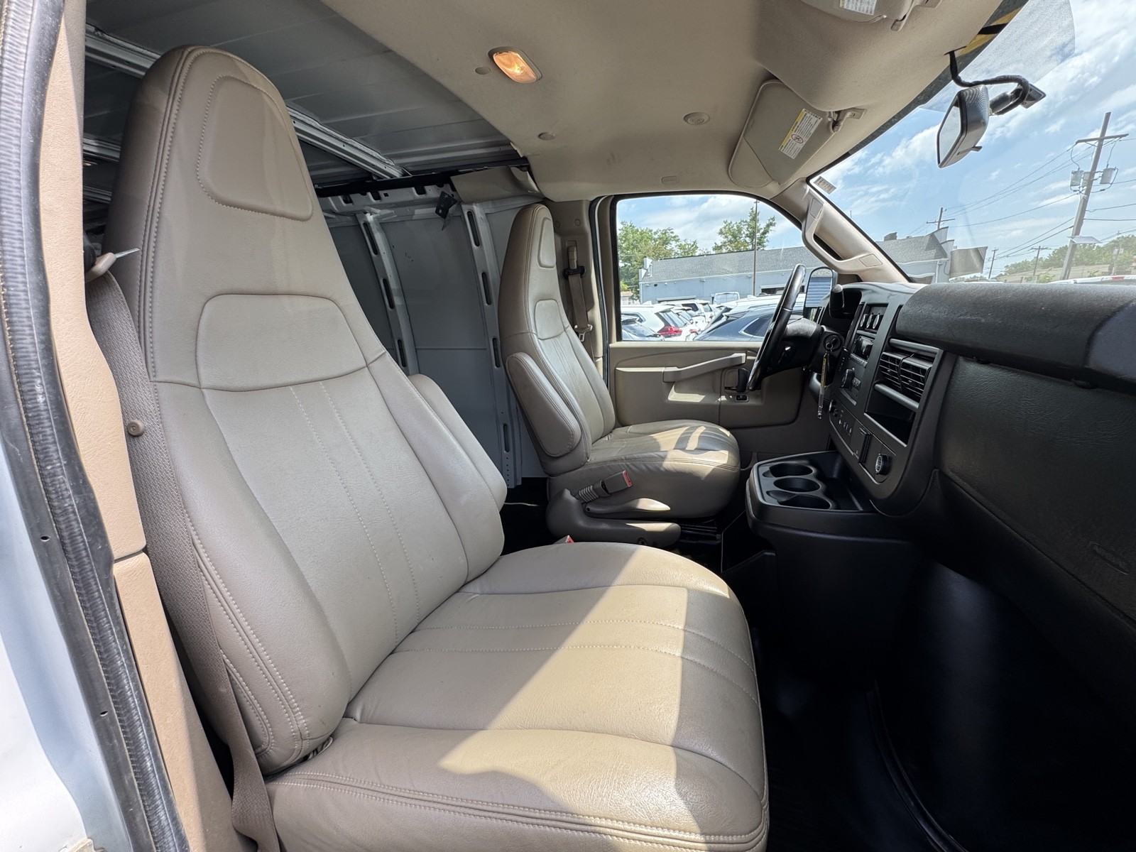 2021 Chevrolet Express Cargo Work Van 2500 photo 29