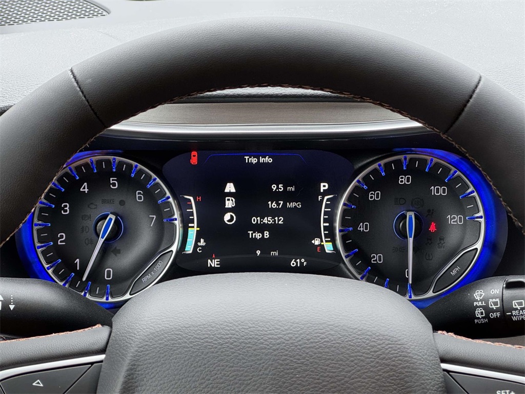 2026 Chrysler Pacifica Pinnacle photo 24