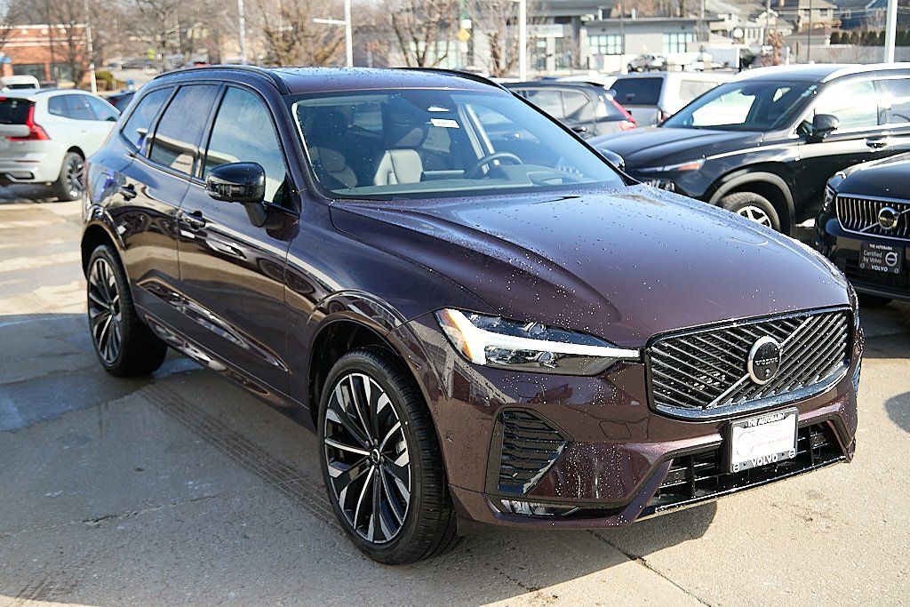 2026 VOLVO XC60 - Image 3