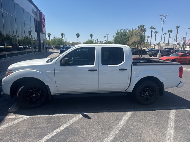 2021 Nissan Frontier SV photo 2