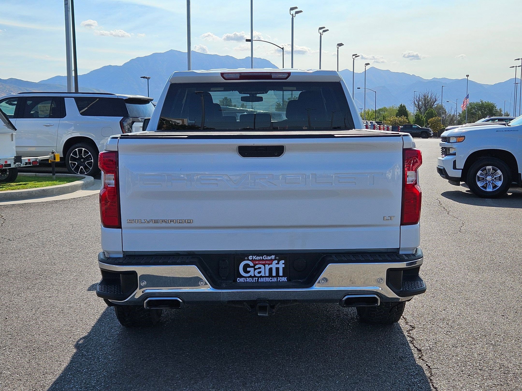 2022 Chevrolet Silverado 1500 LT photo 3