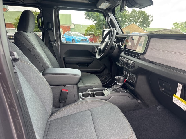 2025 Jeep Wrangler Sport S photo 9