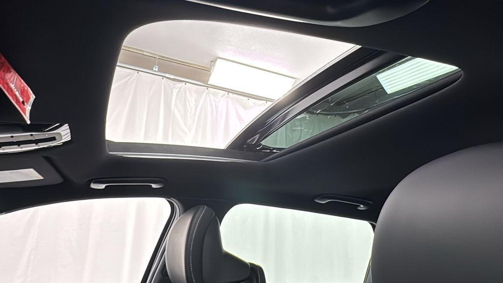 2025 Kia K4 GT-Line photo 29