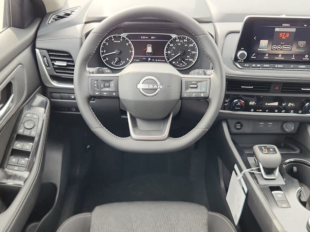 2026 Nissan Rogue SV photo 5