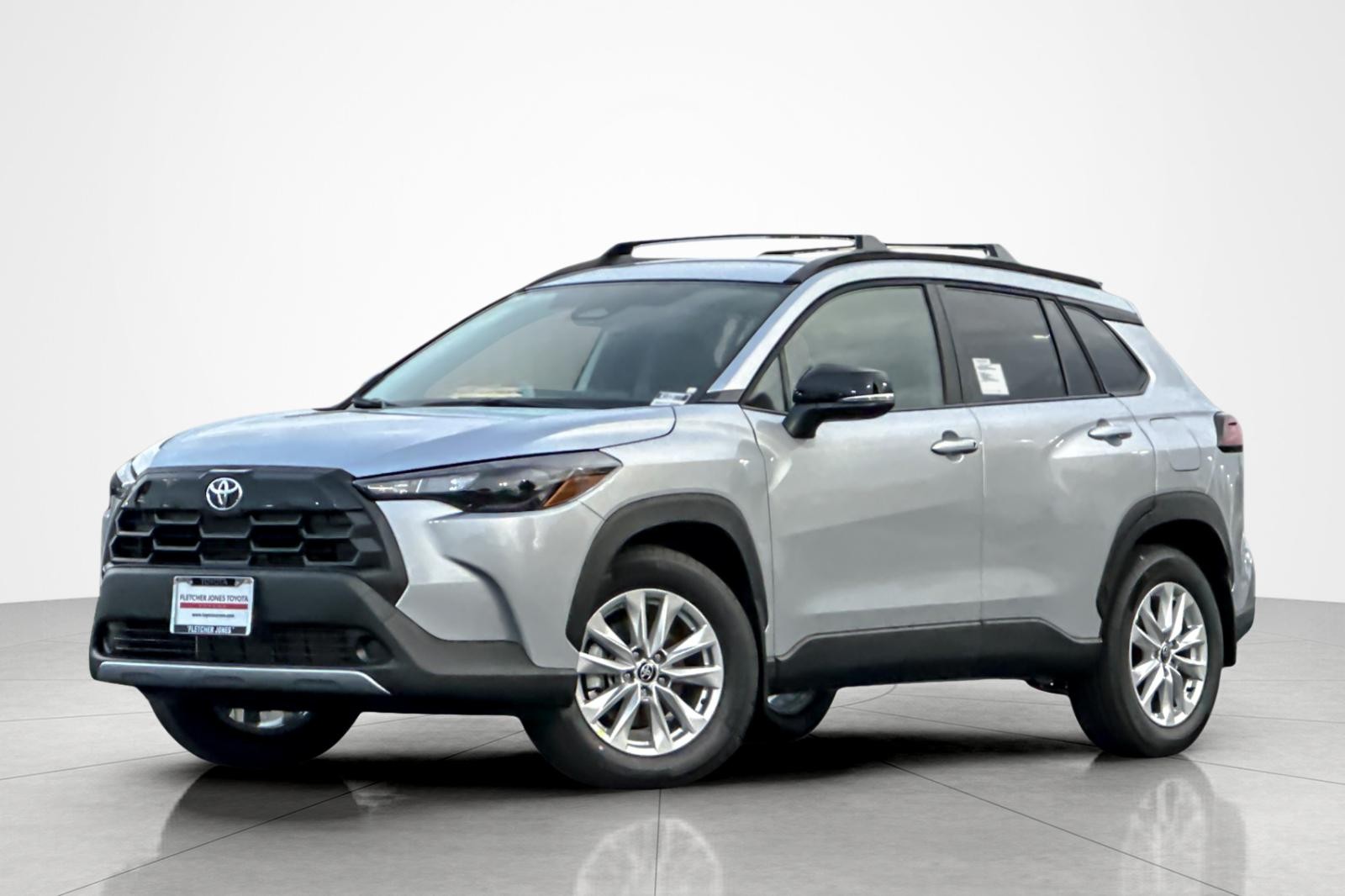 2026 Toyota Corolla Cross LE's photo