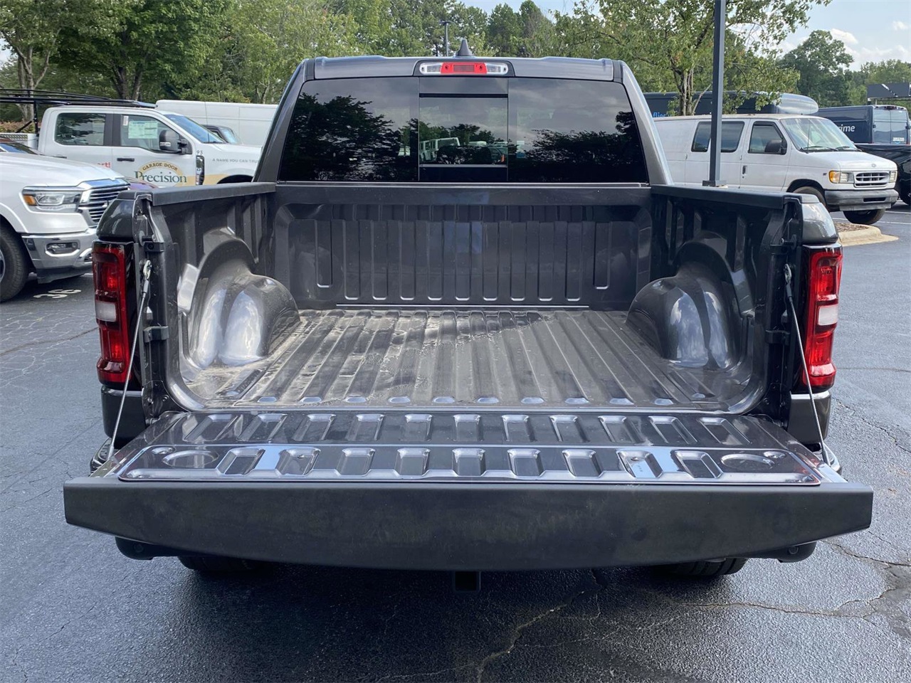2025 Ram 1500 Tradesman photo 28