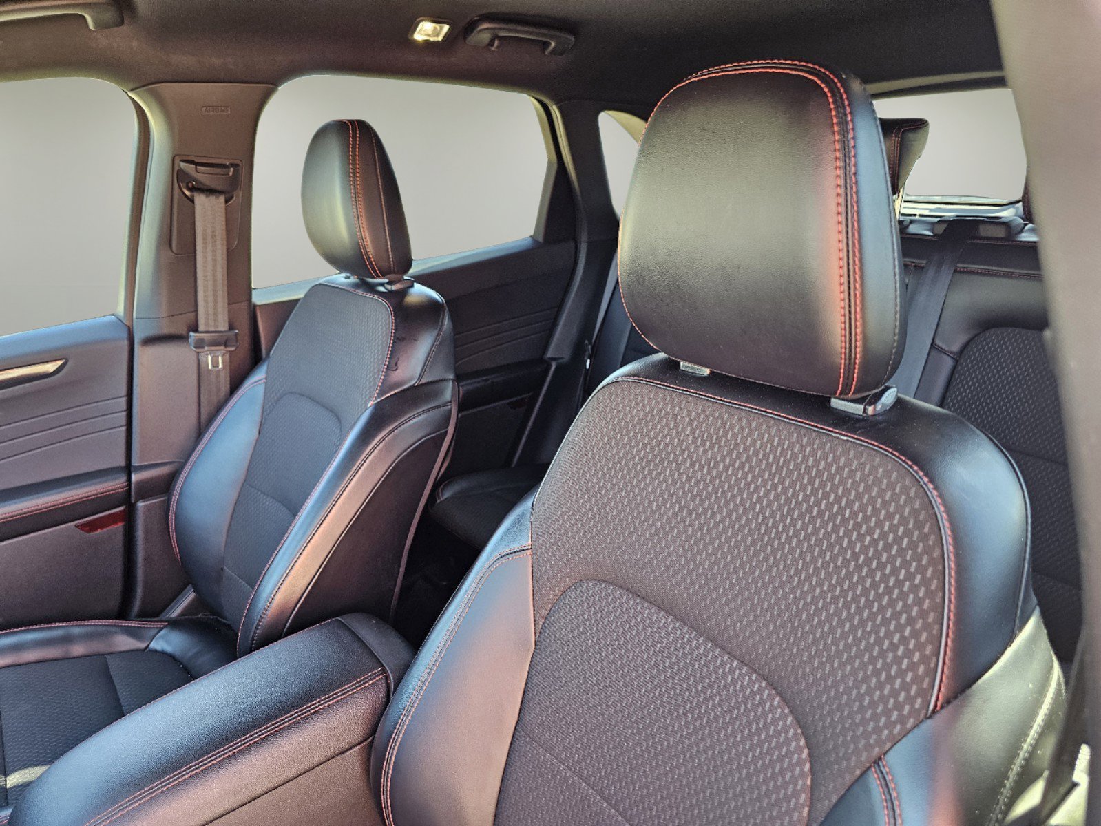2024 Ford Escape ST-Line photo 10