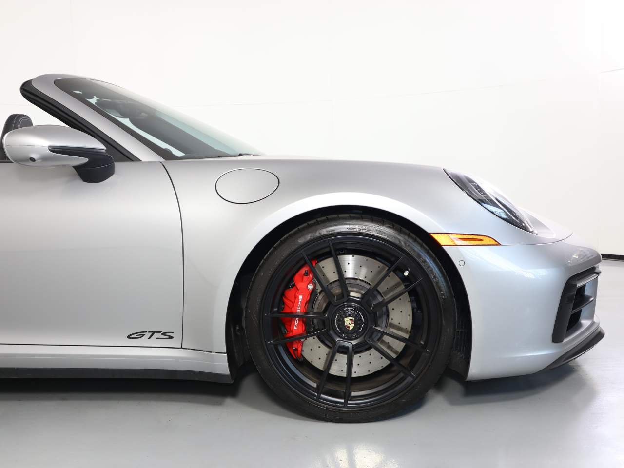 2022 Porsche 911 GTS photo 11