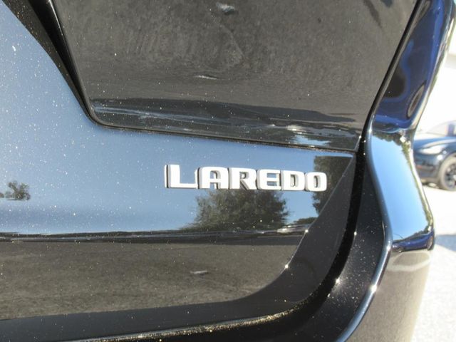 2025 Jeep Grand Cherokee Laredo photo 8
