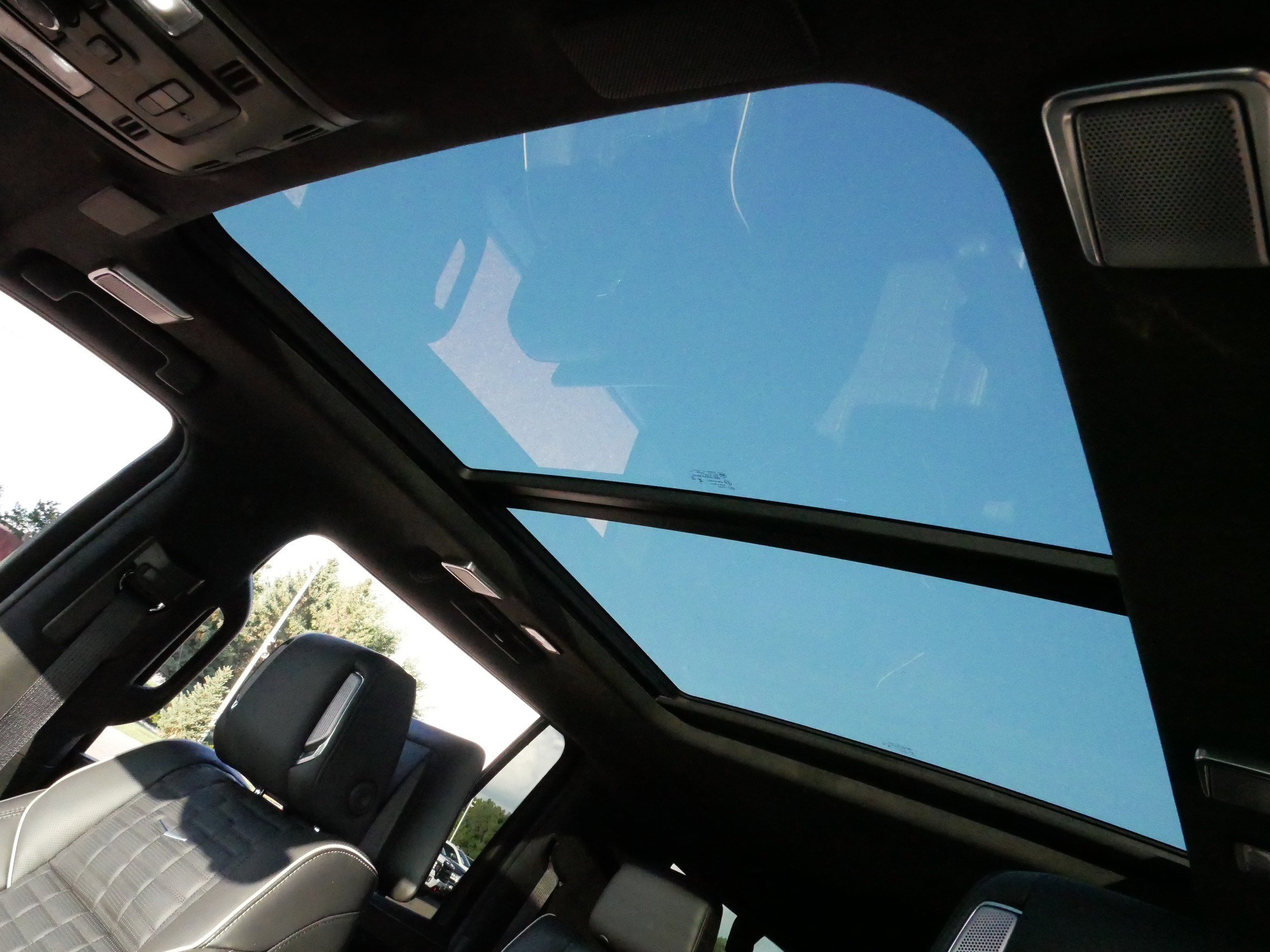 2023 Cadillac Escalade ESV V-Series photo 30
